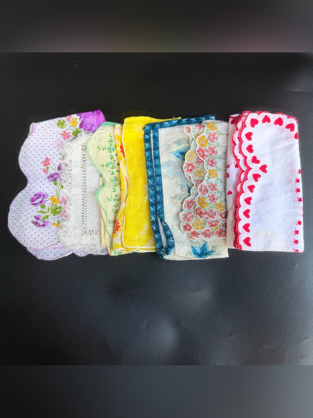 Vintage Hankie Handkerchief Lot 7 Flowers Leaves Hearts Scalloped